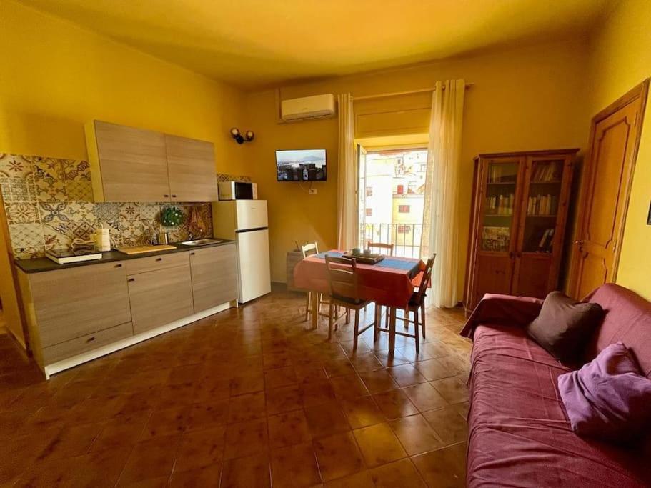 Апартаменти Spaccanapoli Top, Your House In The Old Town Екстер'єр фото